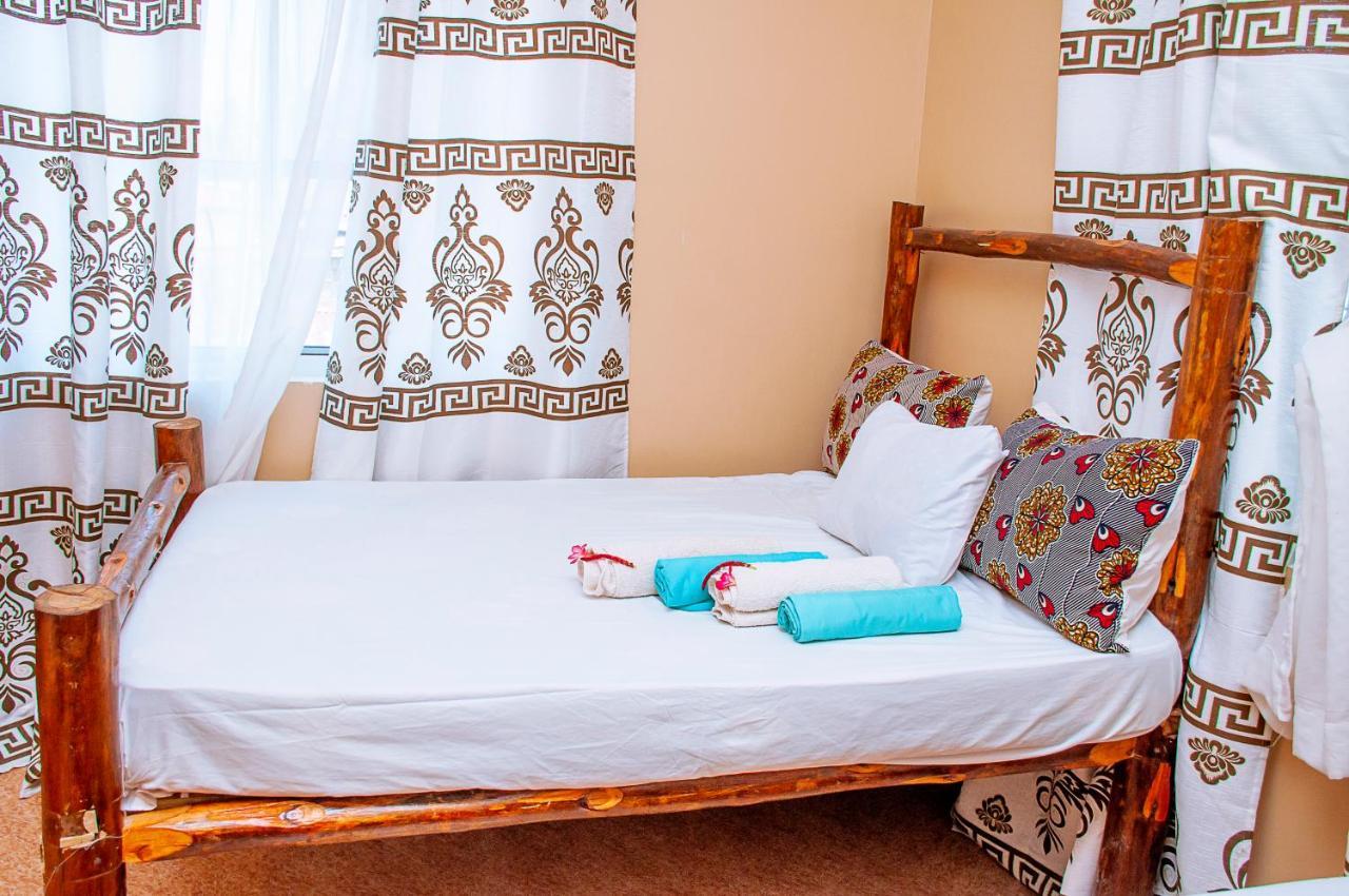 Palm Nungwi Bed & Breakfast エクステリア 写真